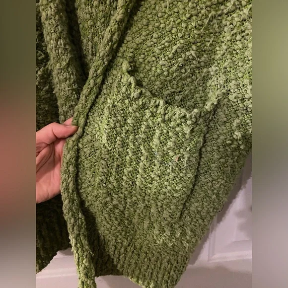 M/L Green Sweater Pockets Cute Vintage Look Boutique Purchase Measurements N Pic - Picture 5 of 17